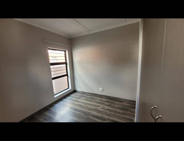 2 BEDROOM PROPERTY TO RENT IN BARBEQUE DOWNS